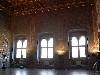 florence_palazzo_vecchio_windows_crests.jpg